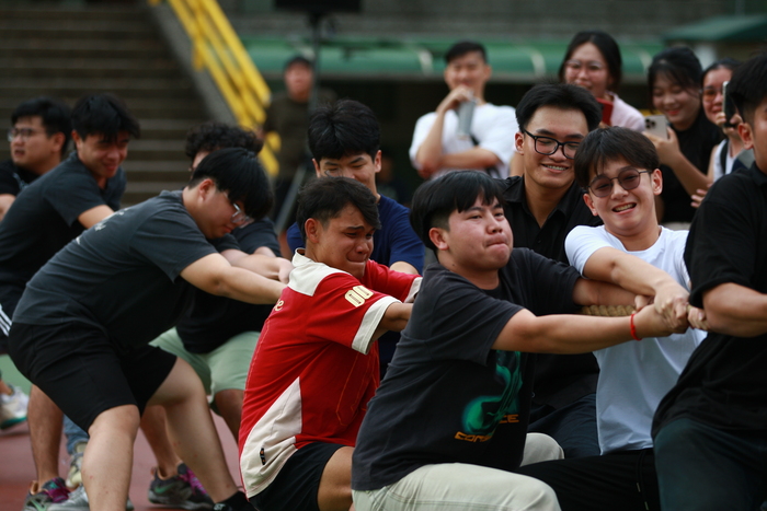 20251022【正修科技大學歡慶60週年校慶系列活動：工學院日-工學院暨系學會拔河比賽】p.2圖片