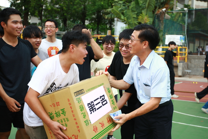 20251022【正修科技大學歡慶60週年校慶系列活動：工學院日-工學院暨系學會拔河比賽】p.2圖片