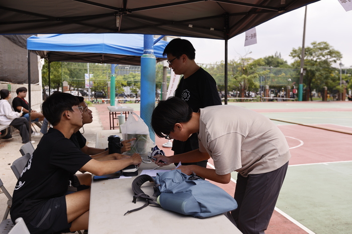 20251022【正修科技大學歡慶60週年校慶系列活動：工學院日-工學院暨系學會拔河比賽】p.1圖片