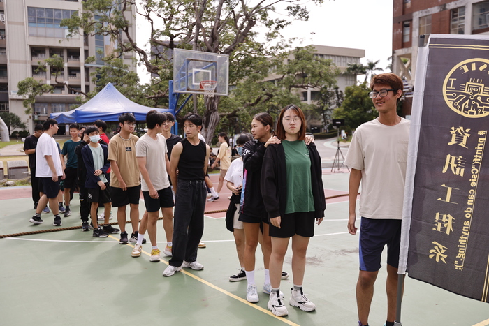 20251022【正修科技大學歡慶60週年校慶系列活動：工學院日-工學院暨系學會拔河比賽】p.1圖片