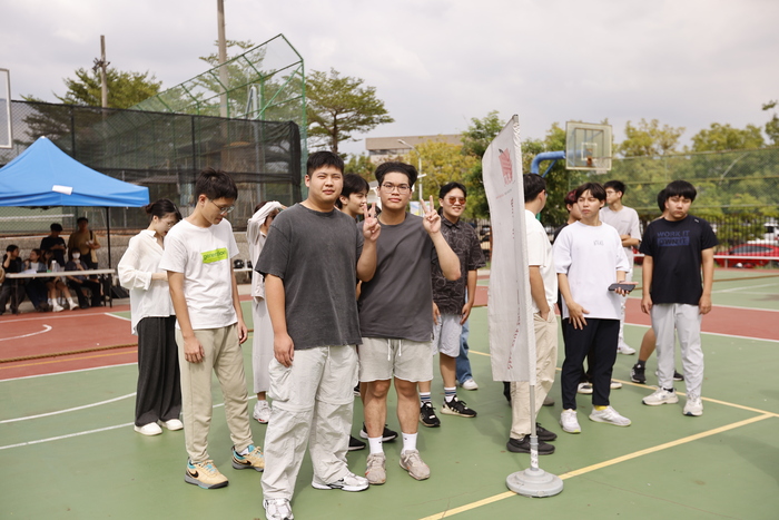 20251022【正修科技大學歡慶60週年校慶系列活動：工學院日-工學院暨系學會拔河比賽】p.1圖片