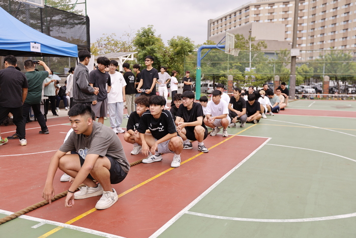20251022【正修科技大學歡慶60週年校慶系列活動：工學院日-工學院暨系學會拔河比賽】p.1圖片