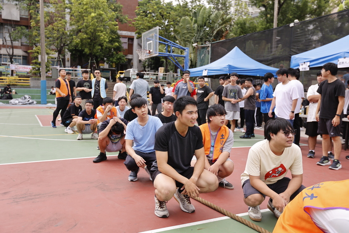 20251022【正修科技大學歡慶60週年校慶系列活動：工學院日-工學院暨系學會拔河比賽】p.1圖片