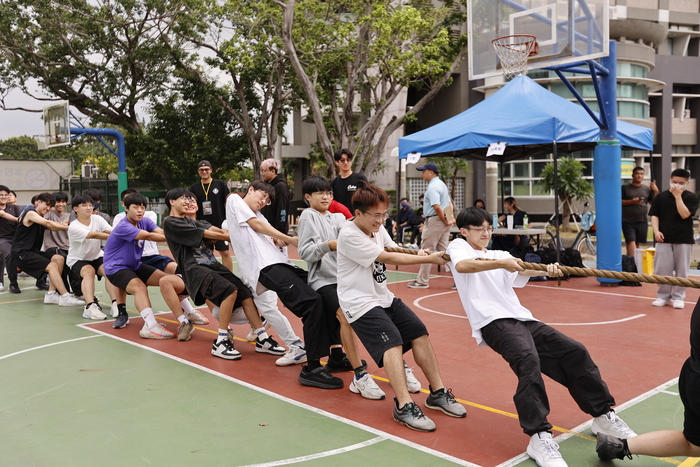 20251022【正修科技大學歡慶60週年校慶系列活動：工學院日-工學院暨系學會拔河比賽】p.1圖片