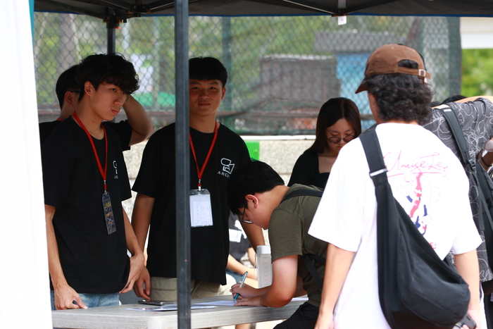 20251022【正修科技大學歡慶60週年校慶系列活動：工學院日-工學院暨系學會拔河比賽】p.1圖片