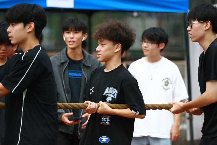 20251022【正修科技大學歡慶60週年校慶系列活動：工學院日-工學院暨系學會拔河比賽】p.1圖片