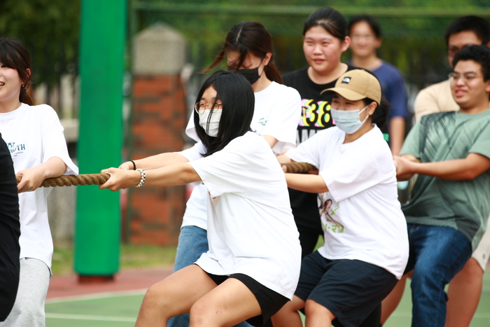 20251022【正修科技大學歡慶60週年校慶系列活動：工學院日-工學院暨系學會拔河比賽】p.1圖片