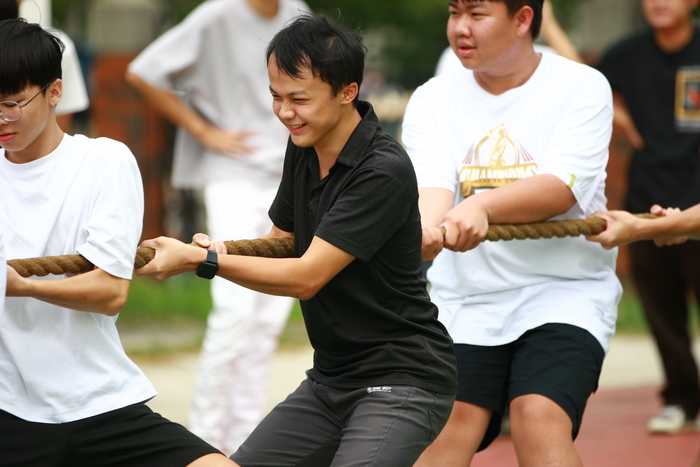 20251022【正修科技大學歡慶60週年校慶系列活動：工學院日-工學院暨系學會拔河比賽】p.1圖片