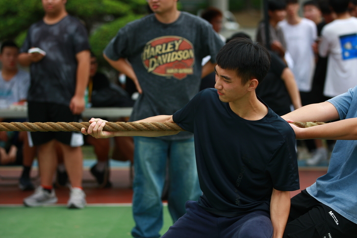 20251022【正修科技大學歡慶60週年校慶系列活動：工學院日-工學院暨系學會拔河比賽】p.1圖片