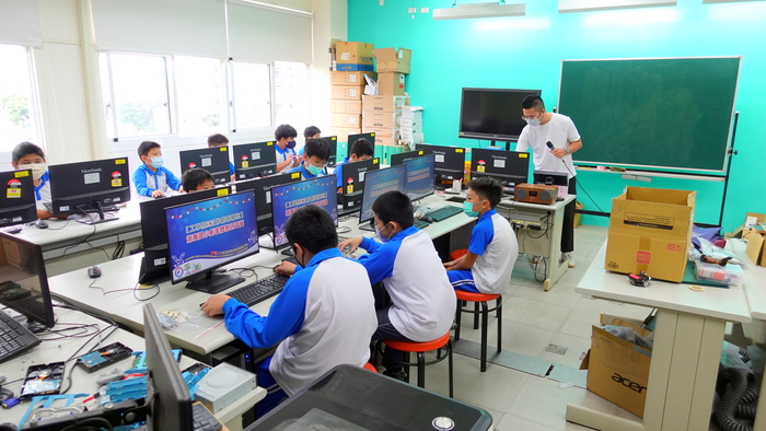 20251127【正修創客基地×工學院】國小創客體驗研習營圖片